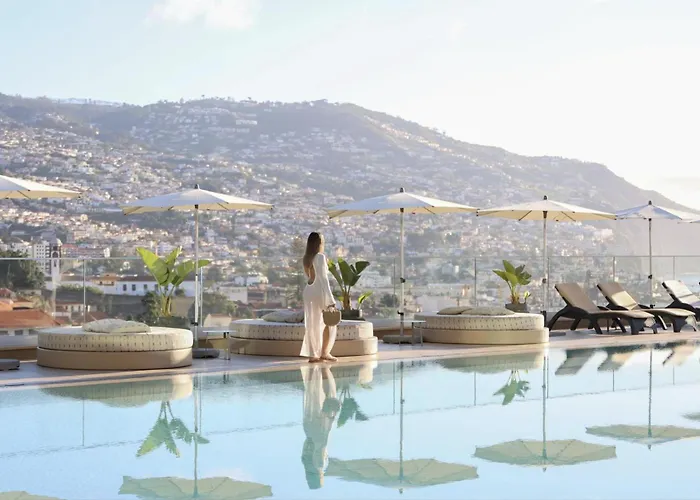 The Views Baia - Adults Only